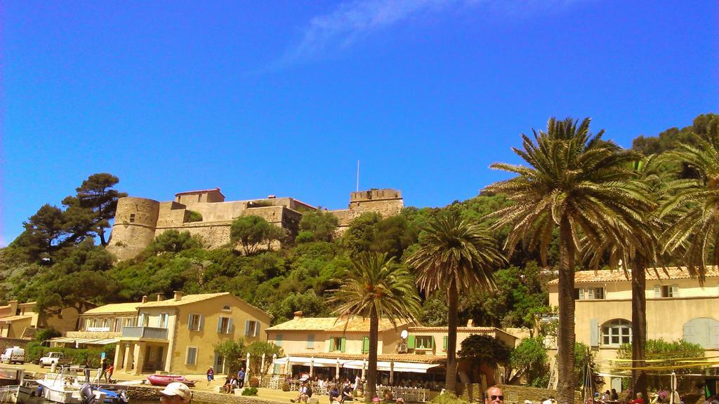 L'Amiraute 150M De La Plage Bormes-les-Mimosas Exterior photo
